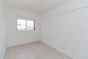 Image 7 - 865008