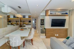 Image 6 - 865028
