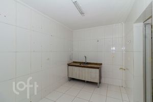 Image 17 - 865052