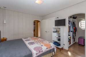 Image 17 - 865093