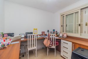 Image 11 - 865100