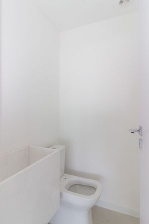 Image 11 - 865105