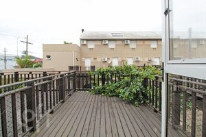 Image 10 - 865191