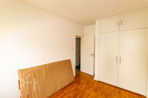 Image 17 - 865234