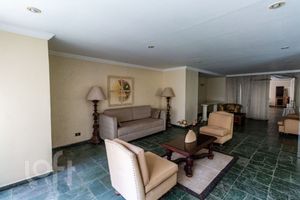 Image 10 - 865234