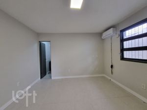 Image 4 - 865262