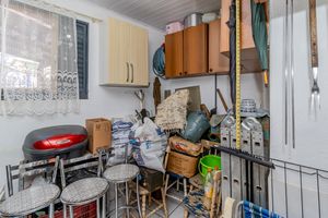Image 26 - 865302