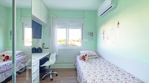 Image 19 - 865305