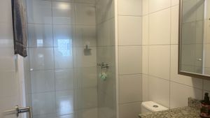 Image 8 - 865319