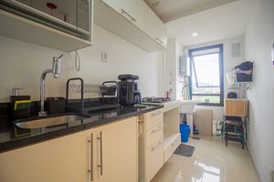 Image 7 - 865330