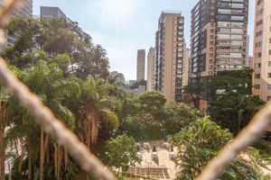 Image 10 - 865349