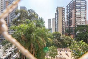 Image 15 - 865349