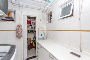 Image 32 - 865349