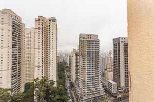 Image 29 - 865356