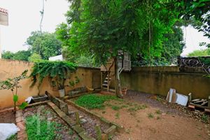 Image 25 - 865360