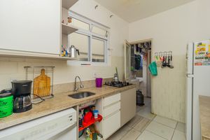 Image 18 - 865380