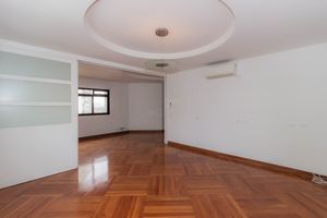 Image 8 - 865390