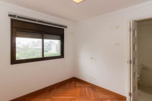 Image 31 - 865390