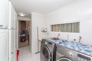 Image 8 - 865417