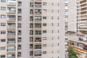 Image 8 - 865421