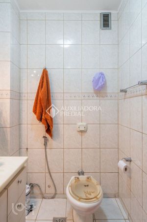 Image 19 - 865437