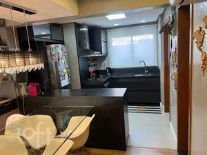 Image 11 - 865440