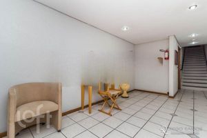 Image 4 - 865489