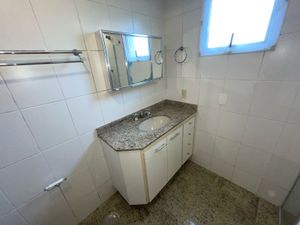 Image 16 - 865502