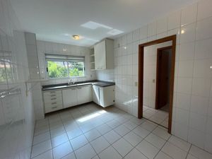 Image 19 - 865502
