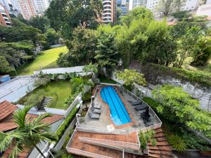 Image 25 - 865502