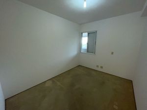Image 8 - 865502