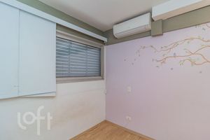Image 25 - 865542