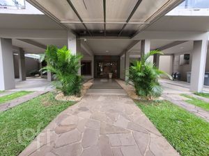 Image 22 - 865572