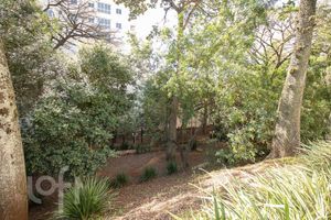 Image 45 - 865591
