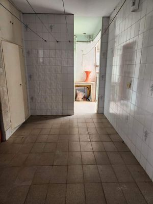 Image 21 - 865600