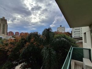 Image 12 - 865614