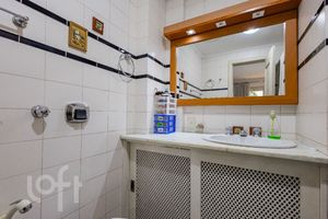 Image 16 - 865615