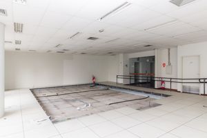 Image 11 - 865628