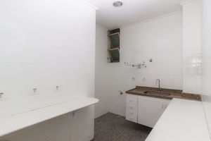 Image 14 - 865628