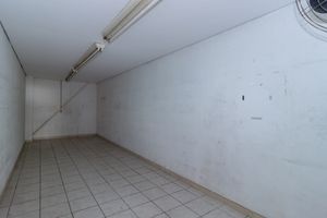 Image 22 - 865634