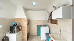 Image 35 - 865644