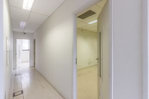 Image 37 - 865645