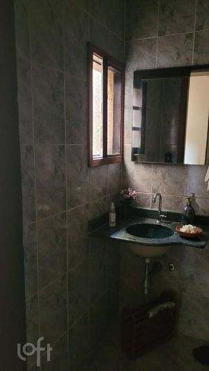 Image 21 - 865658