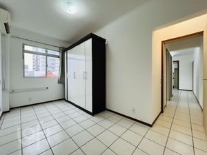 Image 9 - 865661