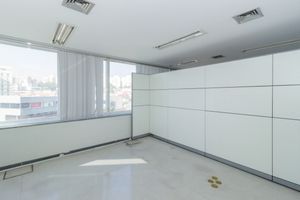 Image 30 - 865663