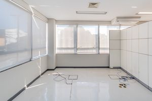 Image 17 - 865666