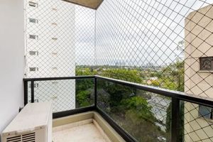 Image 21 - 865671