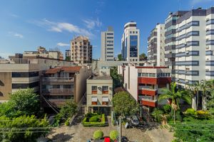 Image 17 - 865682