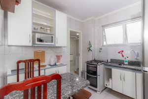 Image 21 - 865692