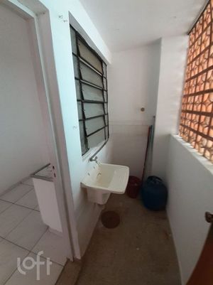 Image 11 - 865694